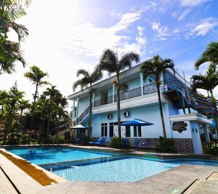 Aries Biru Hotel & Villa Puncak Exterior photo