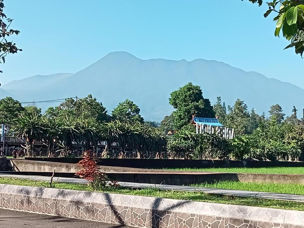 Aries Biru Hotel & Villa Puncak Exterior photo