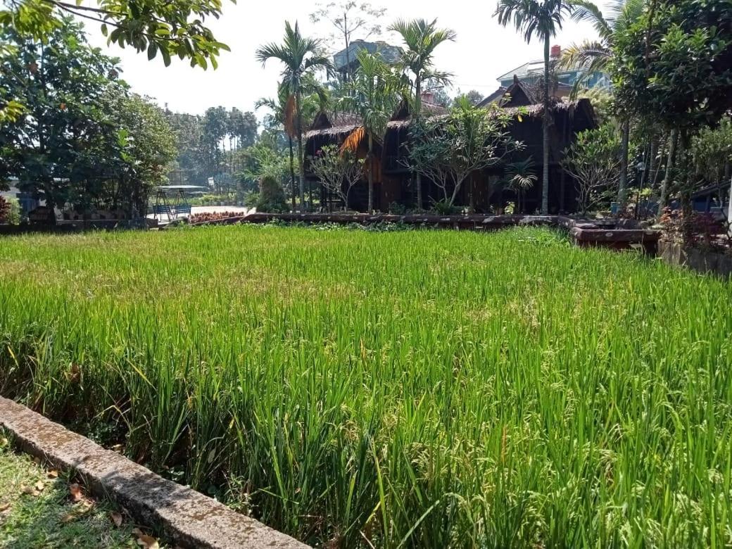 Aries Biru Hotel & Villa Puncak Exterior photo