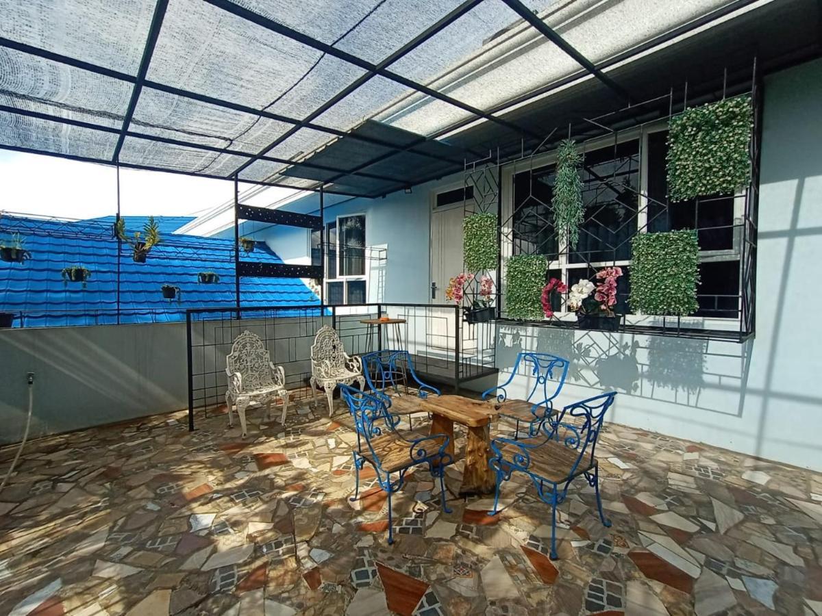 Aries Biru Hotel & Villa Puncak Exterior photo