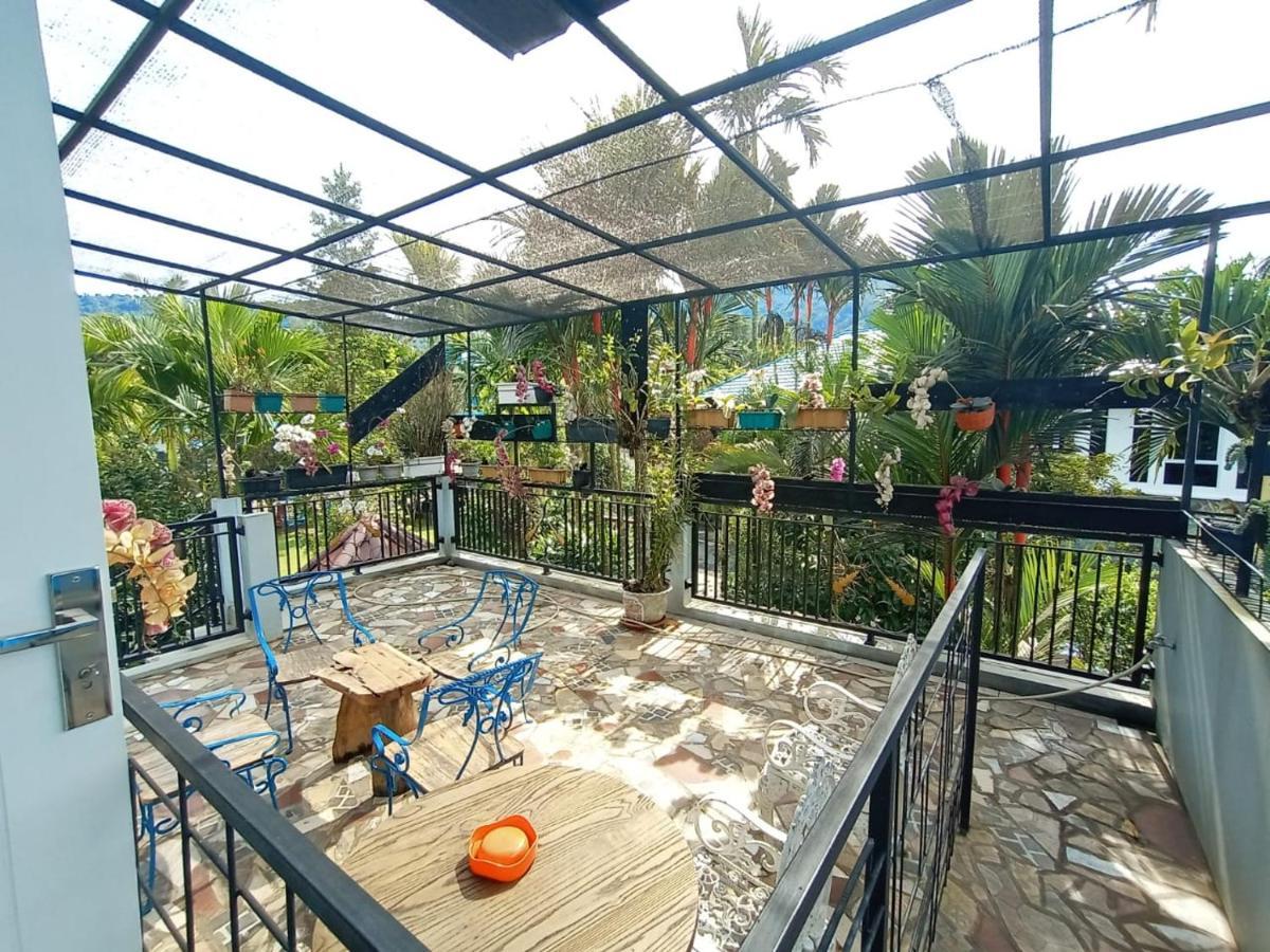 Aries Biru Hotel & Villa Puncak Exterior photo