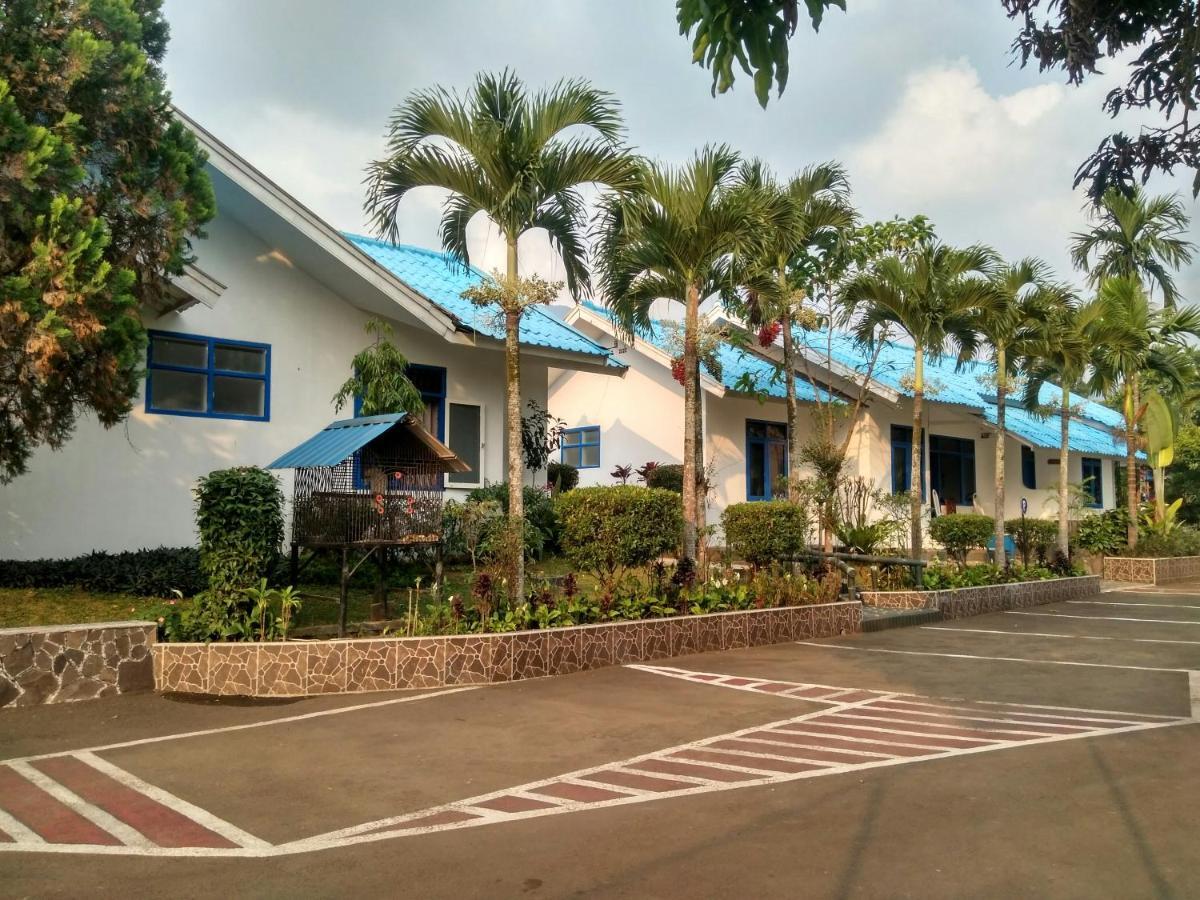 Aries Biru Hotel & Villa Puncak Exterior photo